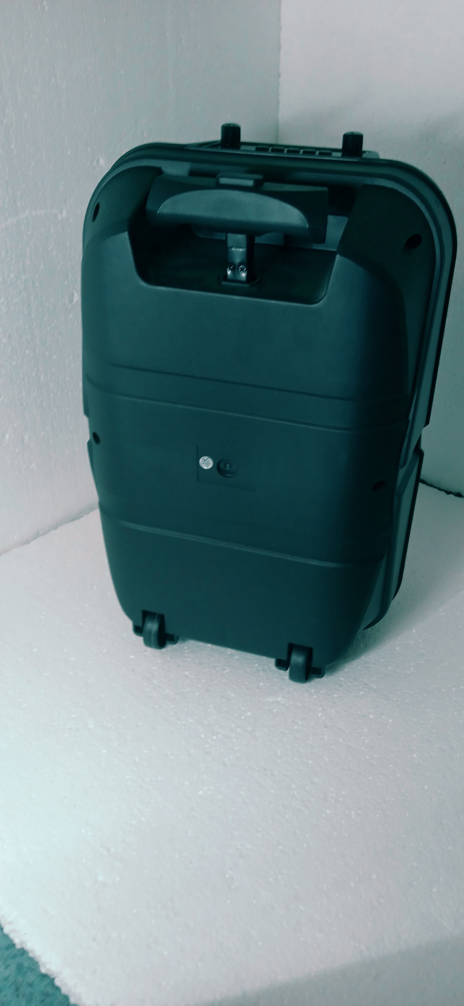 اسپیکر بلوتوثی 8 اینچ چمدانی zqs 8120